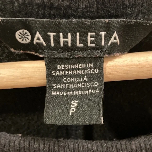 Athleta Women’s Coaster Luxe Black Top - Size Small - Picture 2 of 2